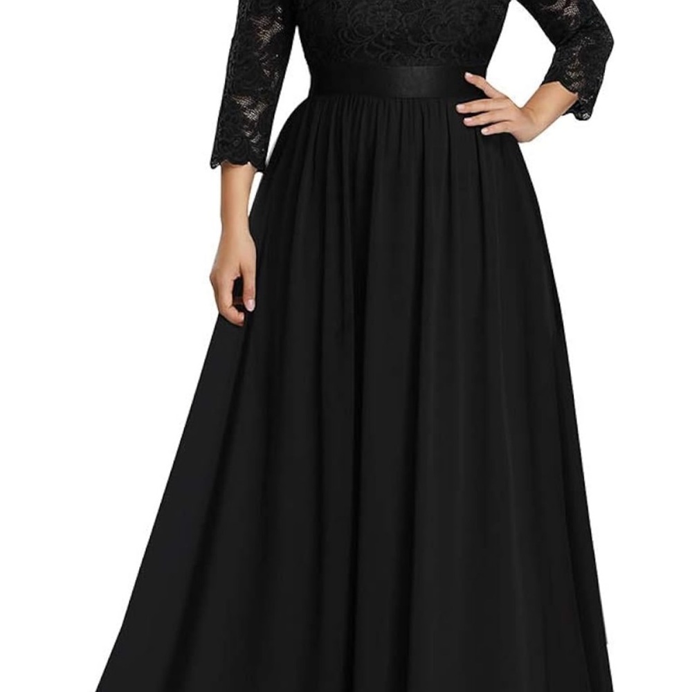Elegant Black Lace Evening Gown